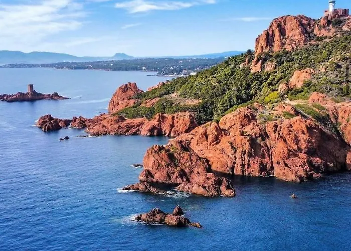 Boulouris - Grand 3 Pieces 5 Personnes Avec Terrasse A 5min A Pied Des Plages Lejlighed