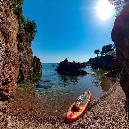 Boulouris - Grand 3 Pieces 5 Personnes Avec Terrasse A 5min A Pied Des Plages Saint-Raphael (Var)