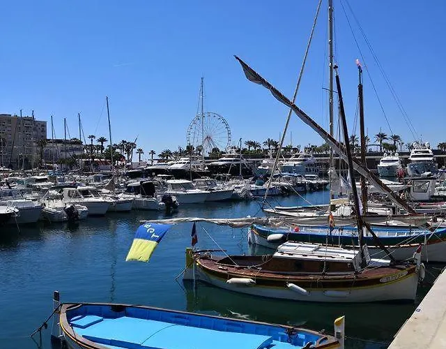 Boulouris - Grand 3 Pieces 5 Personnes Avec Terrasse A 5min A Pied Des Plages *